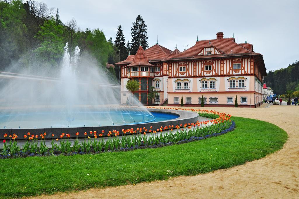 Apartman Luhačovice Exterior foto